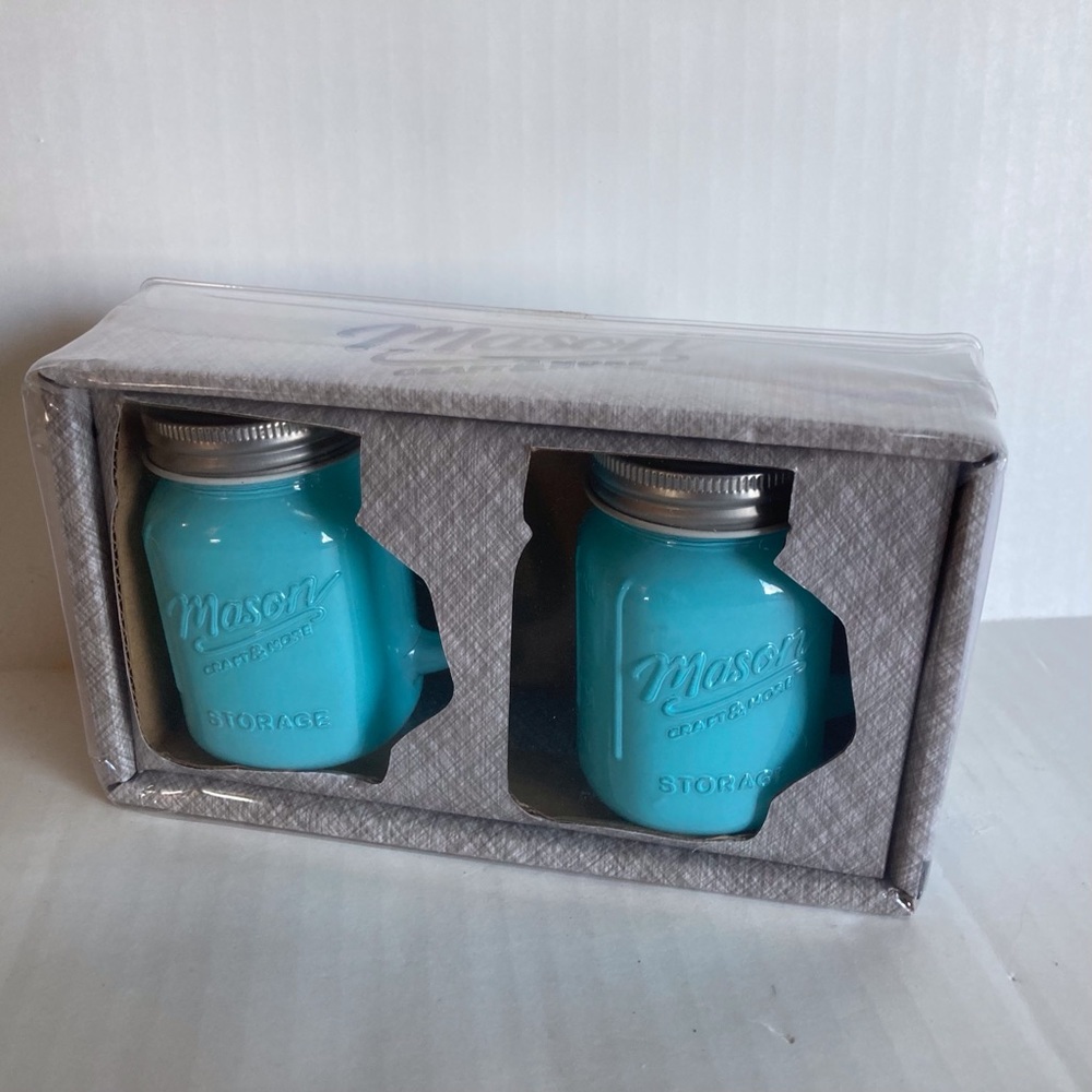 Mason Jar Salt and Pepper Shakers